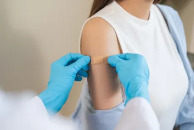 Szczepienia przeciw wirusowemu zapaleniu wątroby (WZW) typu A i B – jak chronić siebie i bliskich?